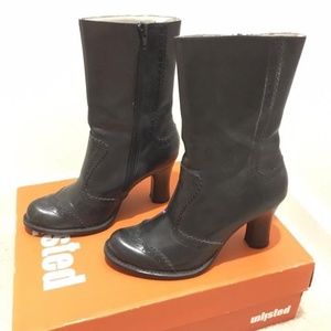 Vintage 1990s Unlisted mid-calf black spectator‎ boots with original box sz 6